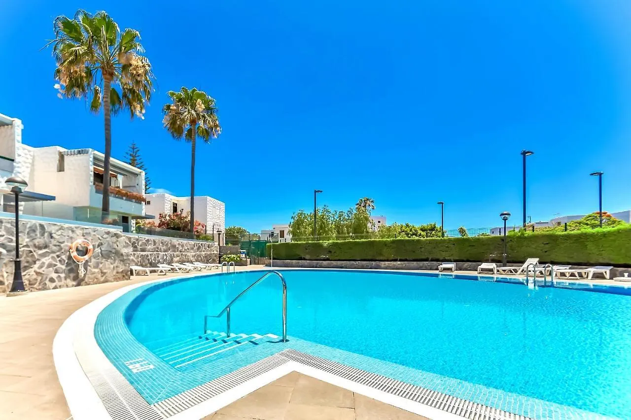 Apartment Near Playa De Las Americas With Wifi And Pool, Tenerife Sur